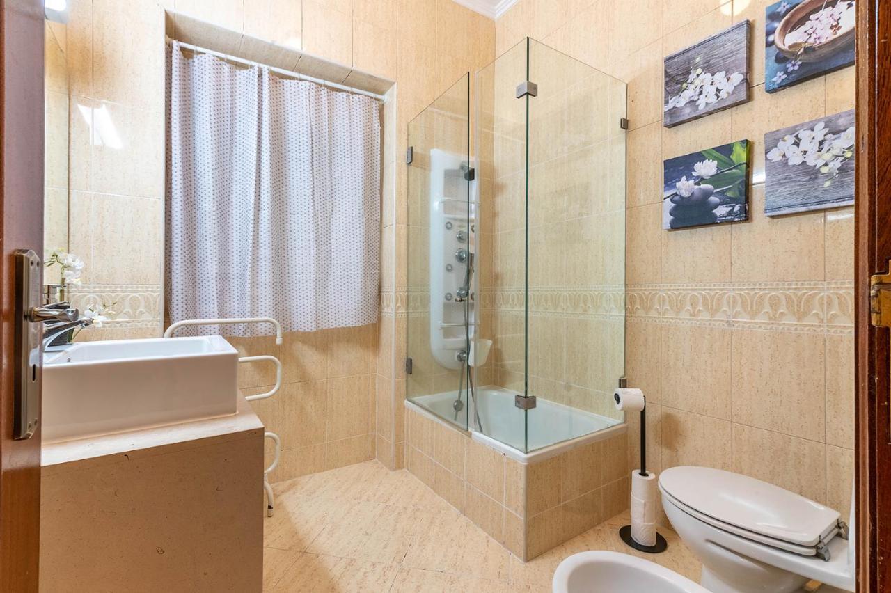 Alm- Spacious. Sunny. Patio. Quiet Area. Fast Wifi Lisabona Exterior foto